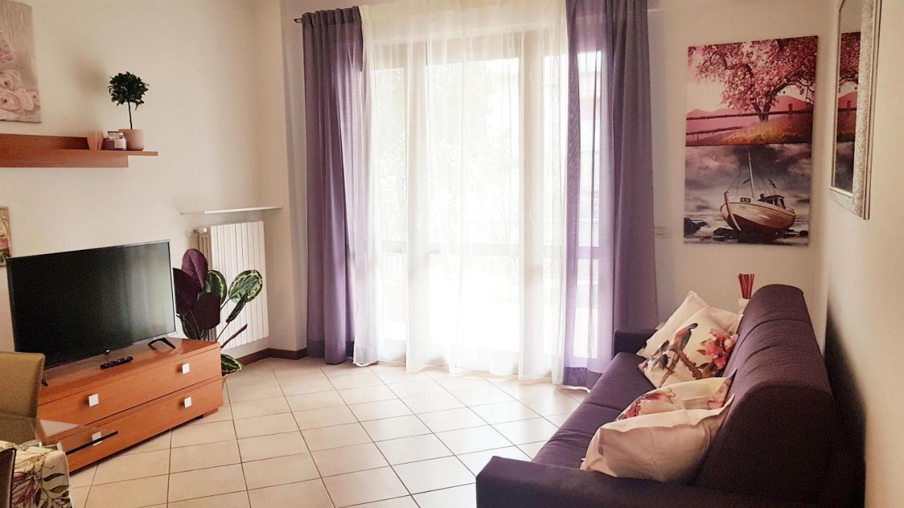 In Vacanza Da Miki 03 Дезенцано-дель-Гарда Экстерьер фото